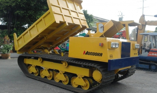 MOROOKA รุ่น MST 1500  รถดั้มตีนตะขาบ