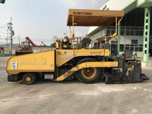 Sumitomo HA60W-3 ปี 2002 เตาใหญ่ 6 เมตร Screed มีใบสับ 2 ที่นั่งจากญี่ปุ่น