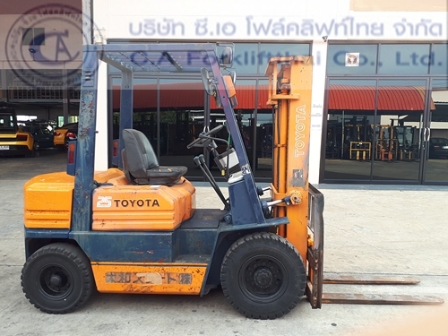 ขาย รถโฟล์คลิฟท์ TOYOTA รุ่น 5-FD25