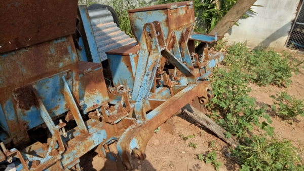 ขายฟอร์ด6600 T3 พร้อมอุปกรณ์ 5ชิ้น 1ดันหน้า 2หางสาม 3หางเจ็ด 4เครื่องหยอดข้าวโพด 5เครื่องปลูกอ้อย เล่มทะเบียน ขายฟอร์ด6600 T3 พร้อมอุปกรณ์ 5ชิ้น 1ดันหน้า 2หางสาม 3หางเจ็ด 4เครื่องหยอดข้าวโพด 5เครื่องปลูกอ้อย เล่มทะเบียน