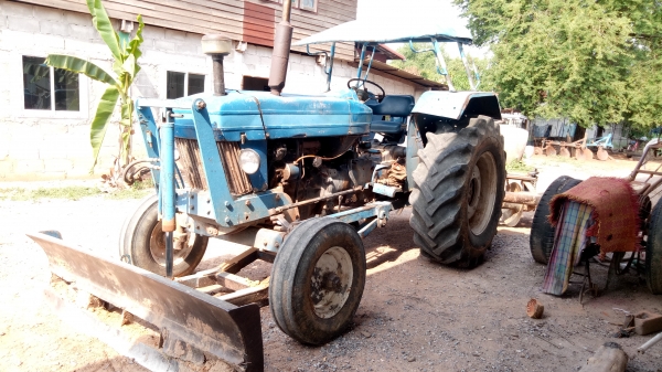 ขายฟอร์ด6600 T3 พร้อมอุปกรณ์ 5ชิ้น 1ดันหน้า 2หางสาม 3หางเจ็ด 4เครื่องหยอดข้าวโพด 5เครื่องปลูกอ้อย เล่มทะเบียน ขายฟอร์ด6600 T3 พร้อมอุปกรณ์ 5ชิ้น 1ดันหน้า 2หางสาม 3หางเจ็ด 4เครื่องหยอดข้าวโพด 5เครื่องปลูกอ้อย เล่มทะเบียน