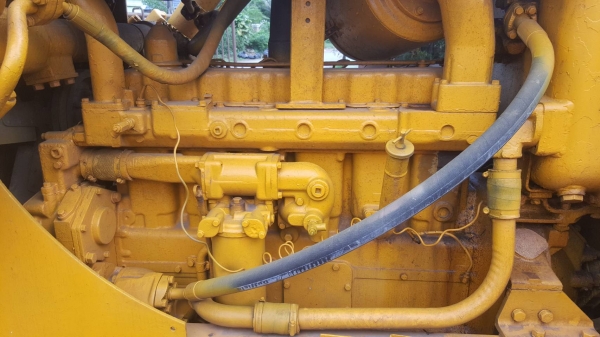 ขายรถแทรกเตอร์ CAT D6C สภาพพร้อมไช้ตีนไก่เอกสารทะบียน ขายรถแทรกเตอร์ CAT D6C สภาพพร้อมไช้ตีนไก่เอกสารทะบียน