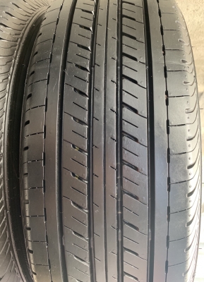 ยางป้ายแดง 215-70-16 Bridgestone ปลายปี 18 ดอกเต็ม ตุ่มชัด ยางป้ายแดง 215-70-16 Bridgestone ปลายปี 18 ดอกเต็ม ตุ่มชัด