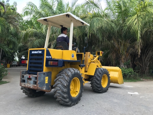 ขายรถตักkomatsu WA70 เอวอ่อน ขับเคลื่อน4ล้อ ดีเซล ยกสูง สวยเดิมจากญี่ปุ่น ยังไม่เคยใช้ในไทย 420,000เท่านั้น!! ขายรถตักkomatsu WA70 เอวอ่อน ขับเคลื่อน4ล้อ ดีเซล ยกสูง สวยเดิมจากญี่ปุ่น ยังไม่เคยใช้ในไทย 420,000เท่านั้น!!