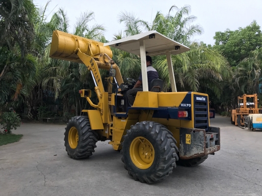 ขายรถตักkomatsu WA70 เอวอ่อน ขับเคลื่อน4ล้อ ดีเซล ยกสูง สวยเดิมจากญี่ปุ่น ยังไม่เคยใช้ในไทย 420,000เท่านั้น!! ขายรถตักkomatsu WA70 เอวอ่อน ขับเคลื่อน4ล้อ ดีเซล ยกสูง สวยเดิมจากญี่ปุ่น ยังไม่เคยใช้ในไทย 420,000เท่านั้น!!