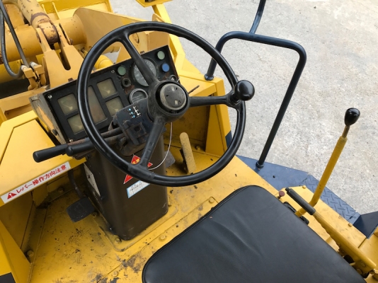 ขายรถตักkomatsu WA70 เอวอ่อน ขับเคลื่อน4ล้อ ดีเซล ยกสูง สวยเดิมจากญี่ปุ่น ยังไม่เคยใช้ในไทย 420,000เท่านั้น!! ขายรถตักkomatsu WA70 เอวอ่อน ขับเคลื่อน4ล้อ ดีเซล ยกสูง สวยเดิมจากญี่ปุ่น ยังไม่เคยใช้ในไทย 420,000เท่านั้น!!