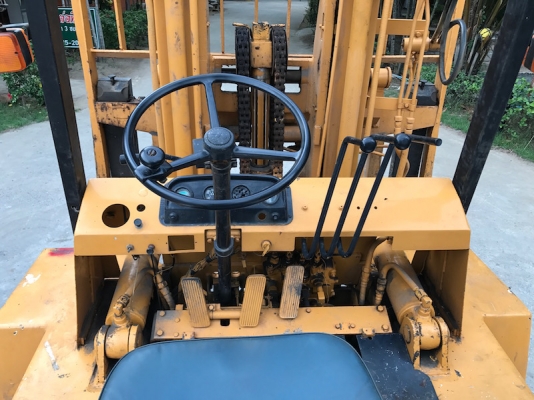 ขายFORKLIFT KOMATSU FD50-4(5ตัน)(เสาฟรูฟรี้ งาสไลด์) สวยเดิมจากญี่ปุ่น ยังไม่เคยใช้ในไทย 285,000เท่านั้น!!