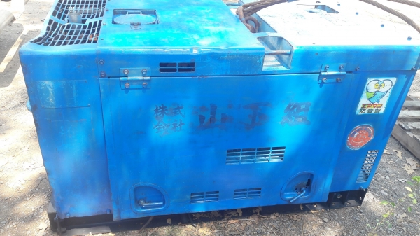 ขายเครื่องปั๊มลม AIRMAN PDS-90S เก่านอก # ขนาด 7 บาร์ 90cfm 83000บาท โทร084-5424150 line id : rapinzat