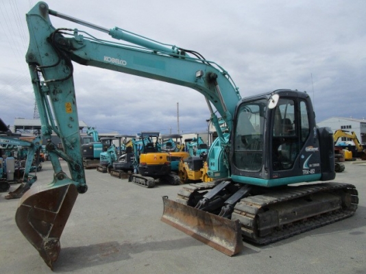 ขายรถขุดนำเข้าจากประเทศญี่ปุ่น kobelco sk135yy05มีใบมีดไลน์หัวเจาะ สนใจติดต่อสอบถาม 0923309229 อีด