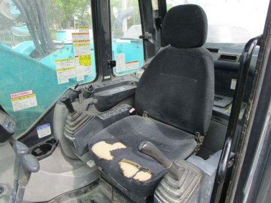 ขายรถขุดนำเข้าจากประเทศญี่ปุ่น kobelco sk135yy05มีใบมีดไลน์หัวเจาะ สนใจติดต่อสอบถาม 0923309229 อีด