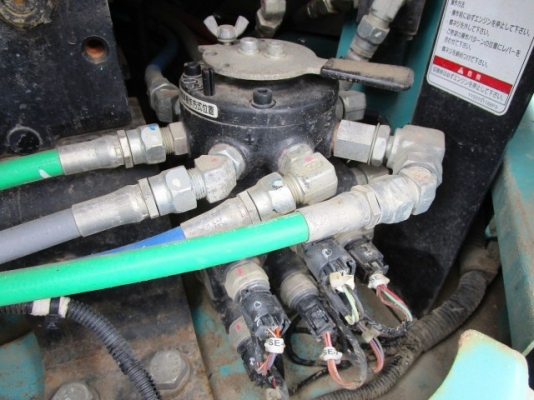 ขายรถขุดนำเข้าจากประเทศญี่ปุ่น kobelco sk135yy06 แทรกกว้าง70cm สนใจติดต่อสอบถาม 0923309229 อีด