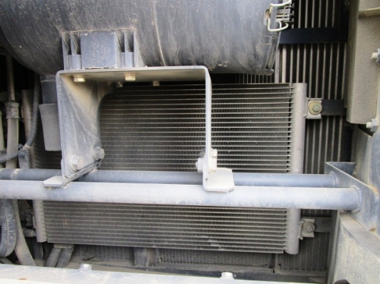 ขายรถขุดนำเข้าจากประเทศญี่ปุ่น kobelco sk135yy06 แทรกกว้าง70cm สนใจติดต่อสอบถาม 0923309229 อีด