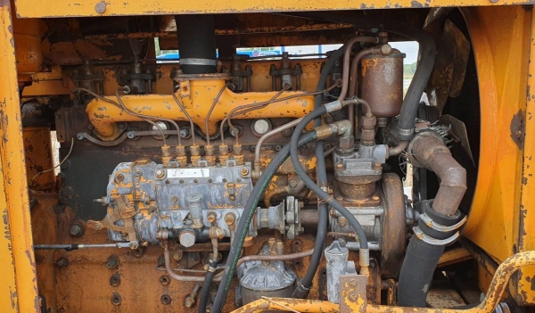 JH63 KOMATSU (รถนอก นำเข้า ขายถูก) ขาย 265,000บาทขับ4ล้อ เอวอ่อน รถนอกนำเข้าขนาดใหญ่ตัก2.5คิว ยกสูง3.5เมตร รถเพื่งนำเข้ายังไม่เคยใช้ในไทย เครื่องดีเซล6สูบดีปั้มแรงสถาพสวยเดิมๆจากญี่ปุ่น  ใช้ดีจริงๆเอกสารอินวอยติดต่อ☎ 081-989-1989 หรั่งครับ