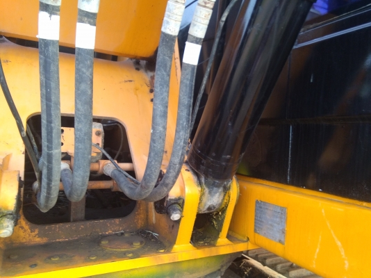 รถแมคโค   JS200. รถพร้อมใช้.  ไวได้งาน  ไฟฟ้าครบ  คอลโทลเบาขับสะบายๆๆ