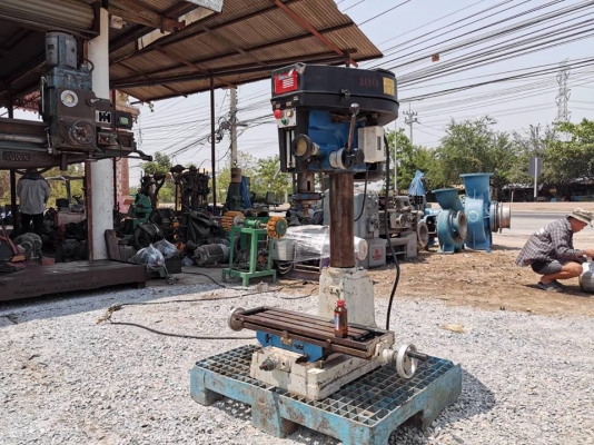 มิลลิ่งตั้งโต้ะใต้หวัน BEMATO MADE IN TAIWAN ระบบไฟ 380V คอสูงเครื่องเดินสมบูรณ์แกนเซ็นเตอร์ตรงพร้อม มิลลิ่งตั้งโต้ะใต้หวัน BEMATO MADE IN TAIWAN ระบบไฟ 380V คอสูงเครื่องเดินสมบูรณ์แกนเซ็นเตอร์ตรงพร้อม