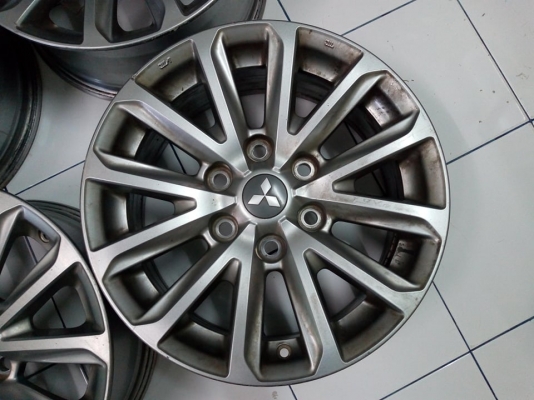 แม็ก Mitsubishi Pajero 18/ New Triton17 (เทาบรอนซ์) ราคา 4500-6500 บาท Mitsubishi Pajero 18 /New Triton Athlete17(ดำแท้) / New Triton17 (เทาบรอนซ์) ราคา 4 วง 4500-6500 บาท แม็ก Mitsubishi Pajero 18/ New Triton17 (เทาบรอนซ์) ราคา 4500-6500 บาท Mitsubishi Pajero 18 /New Triton Athlete17(ดำแท้) / New Triton17 (เทาบรอนซ์) ราคา 4 วง 4500-6500 บาท