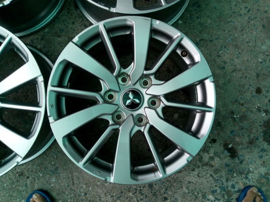 แม็ก Mitsubishi Pajero 18/ New Triton17 (เทาบรอนซ์) ราคา 4500-6500 บาท Mitsubishi Pajero 18 /New Triton Athlete17(ดำแท้) / New Triton17 (เทาบรอนซ์) ราคา 4 วง 4500-6500 บาท แม็ก Mitsubishi Pajero 18/ New Triton17 (เทาบรอนซ์) ราคา 4500-6500 บาท Mitsubishi Pajero 18 /New Triton Athlete17(ดำแท้) / New Triton17 (เทาบรอนซ์) ราคา 4 วง 4500-6500 บาท