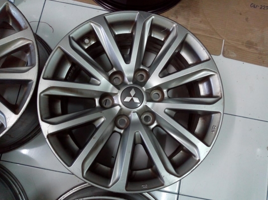 แม็ก Mitsubishi Pajero 18/ New Triton17 (เทาบรอนซ์) ราคา 4500-6500 บาท Mitsubishi Pajero 18 /New Triton Athlete17(ดำแท้) / New Triton17 (เทาบรอนซ์) ราคา 4 วง 4500-6500 บาท แม็ก Mitsubishi Pajero 18/ New Triton17 (เทาบรอนซ์) ราคา 4500-6500 บาท Mitsubishi Pajero 18 /New Triton Athlete17(ดำแท้) / New Triton17 (เทาบรอนซ์) ราคา 4 วง 4500-6500 บาท