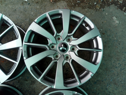 แม็ก Mitsubishi Pajero 18/ New Triton17 (เทาบรอนซ์) ราคา 4500-6500 บาท Mitsubishi Pajero 18 /New Triton Athlete17(ดำแท้) / New Triton17 (เทาบรอนซ์) ราคา 4 วง 4500-6500 บาท แม็ก Mitsubishi Pajero 18/ New Triton17 (เทาบรอนซ์) ราคา 4500-6500 บาท Mitsubishi Pajero 18 /New Triton Athlete17(ดำแท้) / New Triton17 (เทาบรอนซ์) ราคา 4 วง 4500-6500 บาท