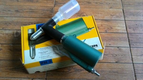 เครื่องยิงรีเวทแบบใช้ลม GESIPA PH2 (Made in Germany)