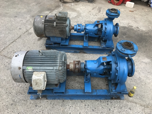 ขายชุดปั๊มน้ำหอยโข่ง Calpeda made in Italy  ชนมอเตอร์ 40HP. 380V 2900rpm. รอบเร็ว ขนาดเข้า 4นิ้ว ออก 3นิ้ว สภาพดี หมุนนิ่ม พร้อมใช้งาน มี 2ชุดครับ ราคาชุดละ 29,500 บาท