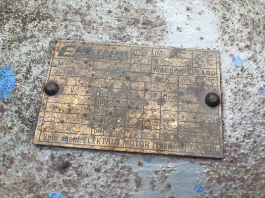 ขายชุดปั๊มน้ำหอยโข่ง Calpeda made in Italy  ชนมอเตอร์ 40HP. 380V 2900rpm. รอบเร็ว ขนาดเข้า 4นิ้ว ออก 3นิ้ว สภาพดี หมุนนิ่ม พร้อมใช้งาน มี 2ชุดครับ ราคาชุดละ 29,500 บาท