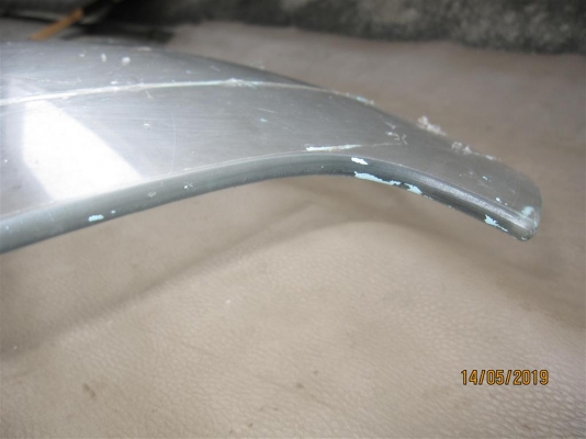 แผ่นกระจังหน้ากันลม มอไซด์