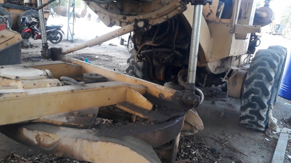 CATERPILLAR 12F รถเกรดเดอร์ อุปกรณ์ครบใช้งานปกติดีครับ เครื่องยนต์เดิมๆปั๊มเดิมๆ ระบบไฮดรอลิกส์ใช้งานได้ดี เอกสารสัญญาซื้อขาย ราคาต่อรองได้ครับ CATERPILLAR 12F รถเกรดเดอร์ อุปกรณ์ครบใช้งานปกติดีครับ เครื่องยนต์เดิมๆปั๊มเดิมๆ ระบบไฮดรอลิกส์ใช้งานได้ดี เอกสารสัญญาซื้อขาย ราคาต่อรองได้ครับ