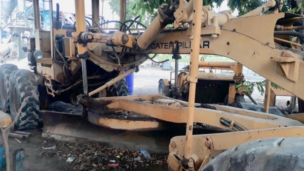 CATERPILLAR 12F รถเกรดเดอร์ อุปกรณ์ครบใช้งานปกติดีครับ เครื่องยนต์เดิมๆปั๊มเดิมๆ ระบบไฮดรอลิกส์ใช้งานได้ดี เอกสารสัญญาซื้อขาย ราคาต่อรองได้ครับ CATERPILLAR 12F รถเกรดเดอร์ อุปกรณ์ครบใช้งานปกติดีครับ เครื่องยนต์เดิมๆปั๊มเดิมๆ ระบบไฮดรอลิกส์ใช้งานได้ดี เอกสารสัญญาซื้อขาย ราคาต่อรองได้ครับ