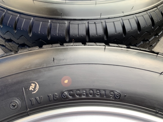 ล้อแม็กป้ายแดง Mitsu Triton ขอบ 15 พร้อมยางป้ายแดง Bridgestone 215-70-15 ปี 19 สวยกริ๊บ ล้อแม็กป้ายแดง Mitsu Triton ขอบ 15 พร้อมยางป้ายแดง Bridgestone 215-70-15 ปี 19 สวยกริ๊บ