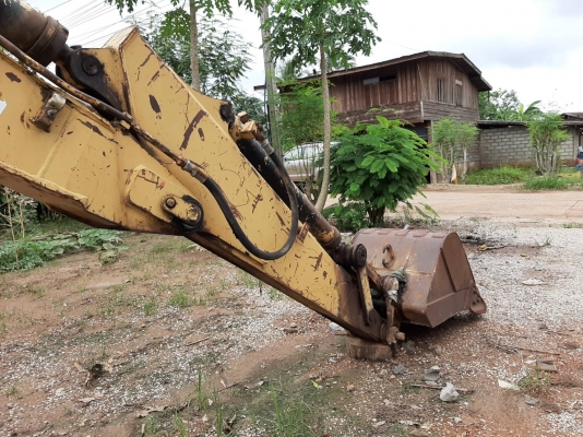 ฝากขาย แบคโฮ CAT E70 เอวมีขยับ ช่วงล่างต้องเก็บงาน ราคาต่อรองได้