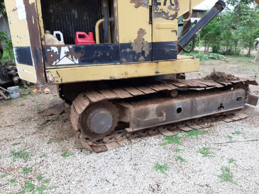 ฝากขาย แบคโฮ CAT E70 เอวมีขยับ ช่วงล่างต้องเก็บงาน ราคาต่อรองได้