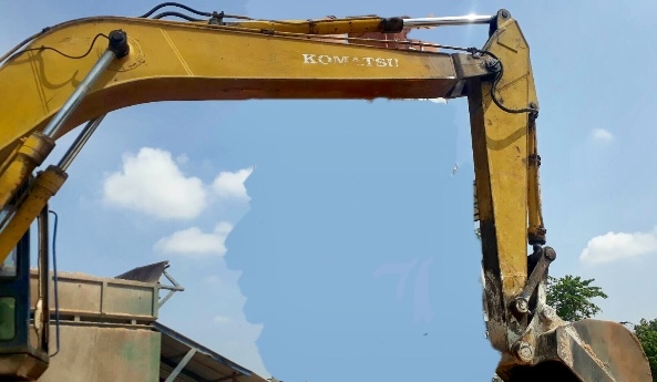 KOMATSU PC 200-3 เครื่องแน่นดีทำงานไม่โหลดพร้อมใช้งานได้เลย บอดี้สวยสภาพดีบูมอาร์มไม่มีแตก ช่วงล่างแน่นเฟลมไม่มีผุพร้อมทำงาน เอกสารสัญญาซื้อขาย ราคาต่อรองได้ครับ KOMATSU PC 200-3 เครื่องแน่นดีทำงานไม่โหลดพร้อมใช้งานได้เลย บอดี้สวยสภาพดีบูมอาร์มไม่มีแตก ช่วงล่างแน่นเฟลมไม่มีผุพร้อมทำงาน เอกสารสัญญาซื้อขาย ราคาต่อรองได้ครับ