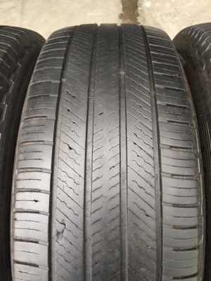 ล้อรีโว่17+มิชลิน265/65/17ปี16 ล้อสวยไร้ริ้วลอย ดอกยางใช้ได้อีกนาน ชุด4วง5900บ.โทร0879050181.ส่งได้