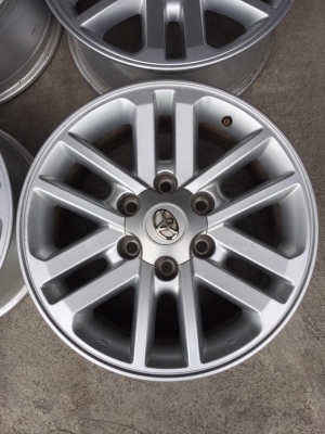 ล้อเดิมโตโยต้า ขอบ17+น๊อต ไม่เบียดบิ่น ซ่อมแตกร้าว ชุด4วง5500บ.โทร0879050181.ส่งได้ทั่วไทย ล้อเดิมโตโยต้า ขอบ17+น๊อต ไม่เบียดบิ่น ซ่อมแตกร้าว ชุด4วง5500บ.โทร0879050181.ส่งได้ทั่วไทย