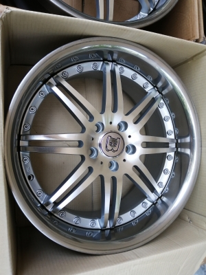 ล้อ19  สภาพสวย ไม่มีซ่อม ราคาไม่แพง