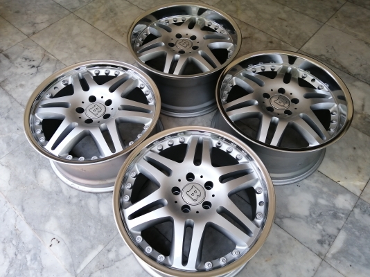 ล้อ19  สภาพสวย ไม่มีซ่อม ราคาไม่แพง