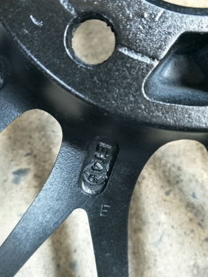 ล้อแม็กขอบ18นิ้ว5รู114 ชุดนี้ลดราคาเหลือ 7900 บาท