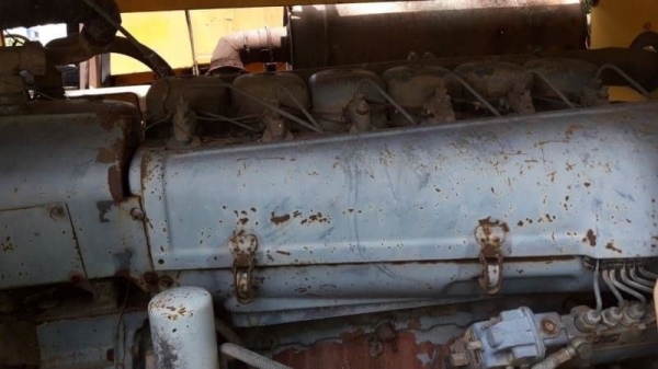 ขายเหมา 2 คัน 695,000 รถบด 2 เพลา  คันที่ 1 DYNAPAC CA25  II(ครบพร้อมใช้)  2 เพลา เล่มทะเบียน    คันที่ 2 BOMAG 212D -2 (ขาด ปั้มไฮโดรลิกท้ายเครื่อง +ไดชาร์จ +ไดสตาร์ท ) เอกสารเล่มทะเบียน