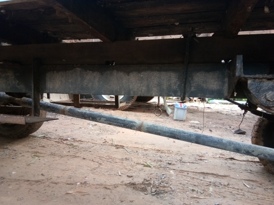 ขายรถอีแต๋นไม่มีเครื่องเกียร์ใหญ่เพลาลอยคัชซีหน้า5แหนบ2ชั้นตามสถาพสนใจ064-1019335/080-7346335คับ