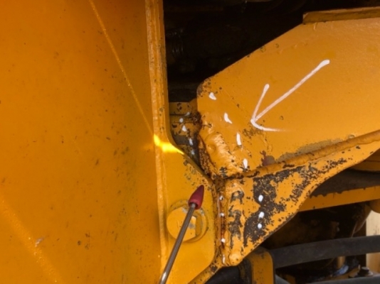 ขายรถตักล้อยาง ยี่ห้อ TCM รุ่น L26