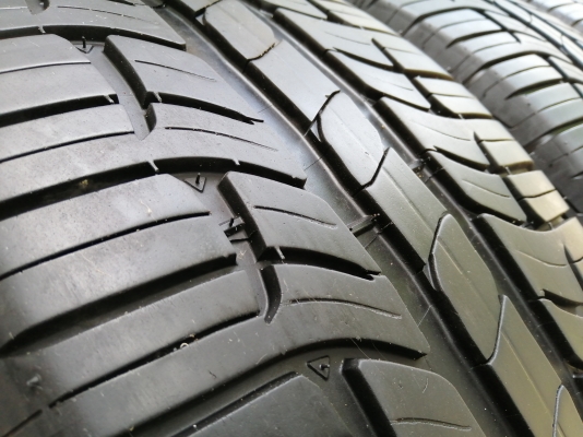 ยาง BF Goodrich 265 65 17 ปี18 ดอกเต็ม ไม่มีปะ เนื้อนิ่มๆ ราคาไม่แพง