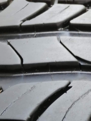 ยาง BF Goodrich 265 65 17 ปี18 ดอกเต็ม ไม่มีปะ เนื้อนิ่มๆ ราคาไม่แพง