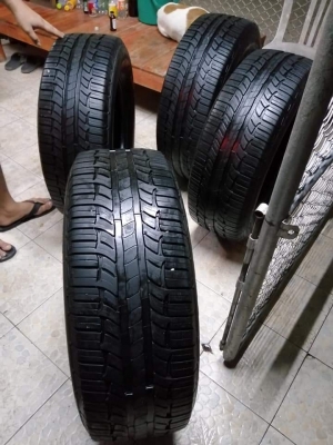 ยาง BF Goodrich 265 65 17 ปี18 ดอกเต็ม ไม่มีปะ เนื้อนิ่มๆ ราคาไม่แพง