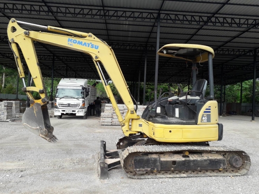 ขายแบคโฮ KOMATSU PC40MR-2 เอวขยับนิดนึงอย่างอื่นใช้งานได้ปกติราคา 490,000 ขายแบคโฮ KOMATSU PC40MR-2 เอวขยับนิดนึงอย่างอื่นใช้งานได้ปกติราคา 490,000