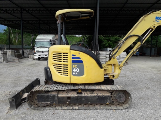 ขายแบคโฮ KOMATSU PC40MR-2 เอวขยับนิดนึงอย่างอื่นใช้งานได้ปกติราคา 490,000 ขายแบคโฮ KOMATSU PC40MR-2 เอวขยับนิดนึงอย่างอื่นใช้งานได้ปกติราคา 490,000