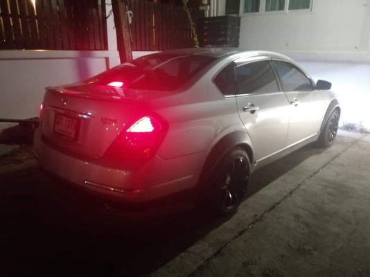 ยาง​ Michelin​ 235​ 45​ 18​ ปี17 ดอก​เต็ม​ ใช้​ยาว​ ราคา​ไม่​แพง​