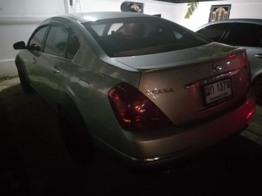 ยาง​ Michelin​ 235​ 45​ 18​ ปี17 ดอก​เต็ม​ ใช้​ยาว​ ราคา​ไม่​แพง​