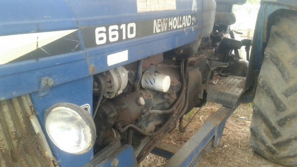 รถไถฟอร์ด 6610 เต็มตัว เสื้อลาย สภาพเดิมๆ มีเล่มทะเบียนถูกต้อง รถไถฟอร์ด 6610 เต็มตัว เสื้อลาย สภาพเดิมๆ มีเล่มทะเบียนถูกต้อง