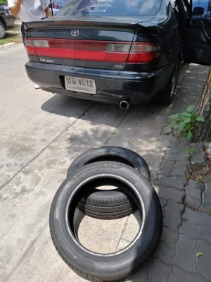 ยาง​น้องๆป้ายแดง​ PIRELLI​ 205 55 16​ กลางปี18 ดอกเต็ม​ เนื้อนิ่มๆ ไม่มีปะ ใช้ยาว ราคาไม่​แพง​